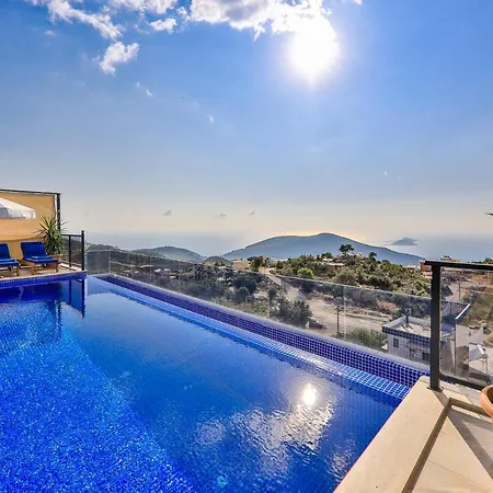 Blue Villa *